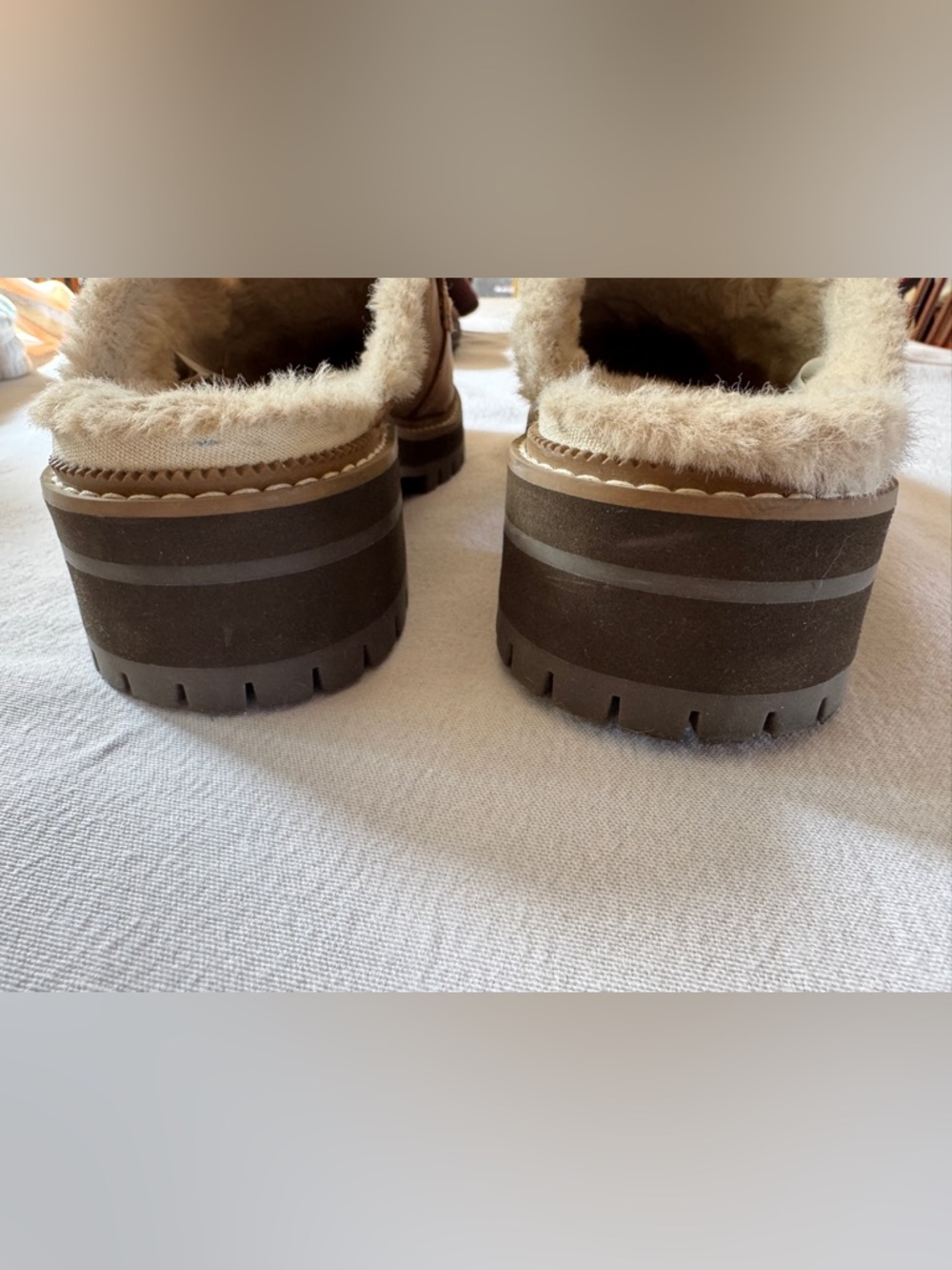 TOMS Cara Tan Leather Faux Fur Lined Penny Loafer Mule Lug Sole Shoes Size 8.5 - Picture 5 of 10